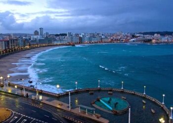 A Coruña comenzará a aplicar la tasa turística el próximo 29 de septiembre