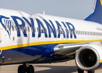Ryanair gana 2.540 millones de euros en su primer semestre fiscal, un 42% más