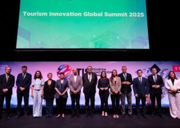 13 comunidades se unen en la Declaración de Sevilla para reforzar el valor del Turismo