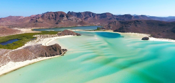 Baja California Sur lanza una nueva tasa para los turistas extranjeros